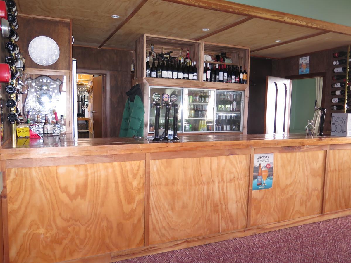 Mossburn Railway Hotel Exteriör bild